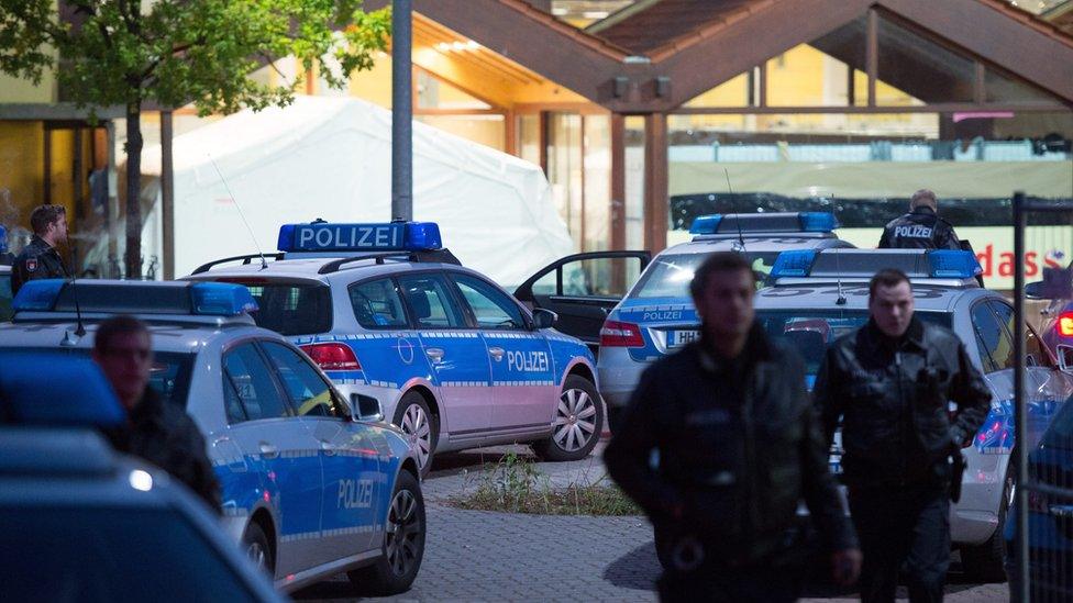 Police at scene of brawl in Hamburg-Bergedorf