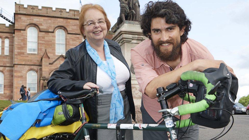 Trish Robertson has thanked Rodrigo Salvatierra Arraño for his litter picking efforts