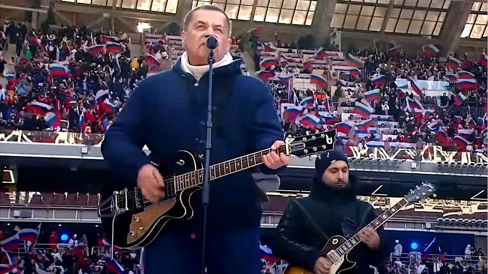 Nikolai Rastorguyev's band Lyube has appeared on the same stage as the president and is known as his favourite band