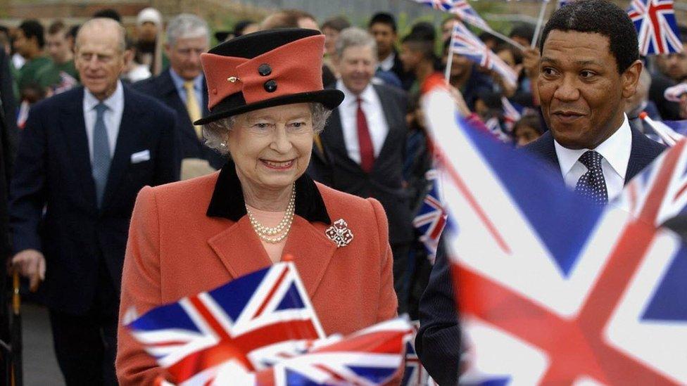 The Queen visits Fir Vale School in Sheffield in 2003