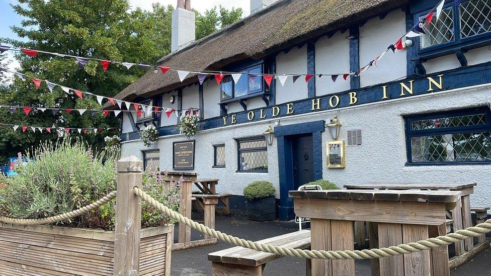 Exterior of Ye Olde Hob Inn pub