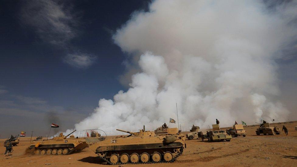 Toxic smoke is seen over the area after Islamic State militants set fire to a sulphur factory - 22 October 2016