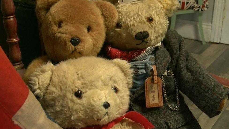 Teddy bears