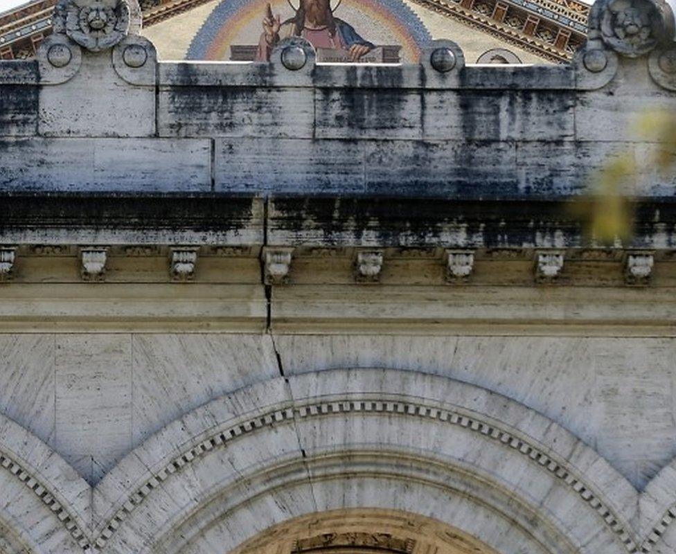 A crack St Paul's Basilica, Rome, following Sunday's earthquake in central Italy, 30 October 2016