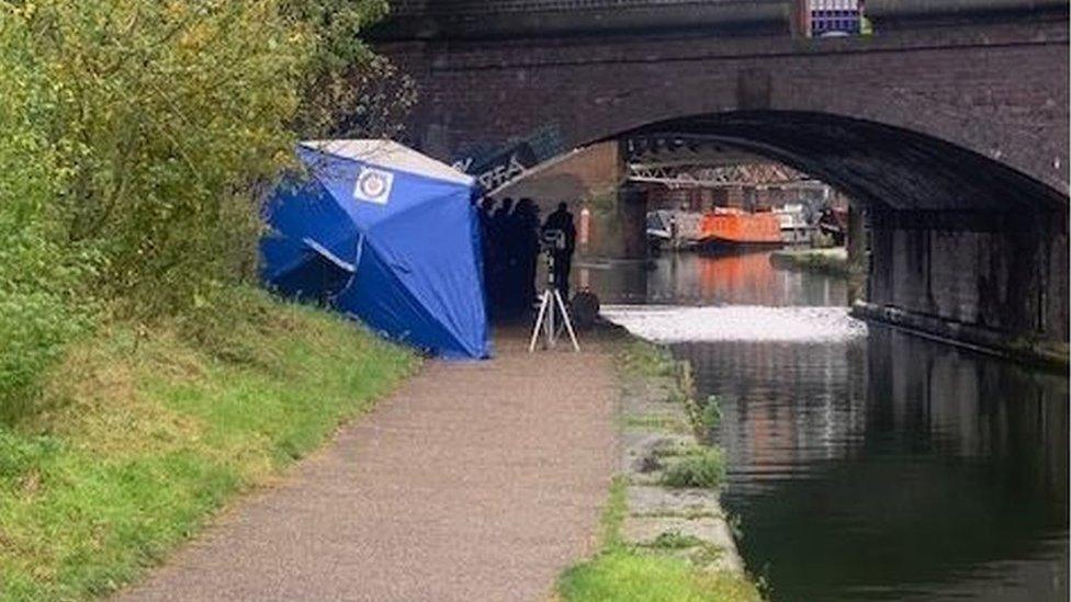 Scene near St Vincent Street