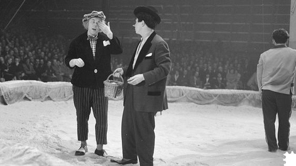 Oleg Popov performing in the Netherlands in 1961