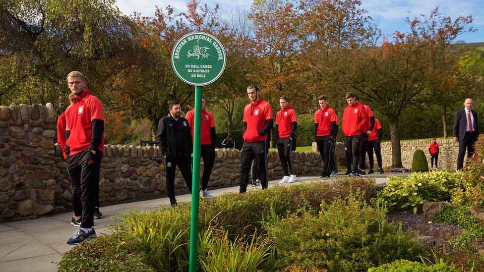 Welsh football team at Aberfan memorial