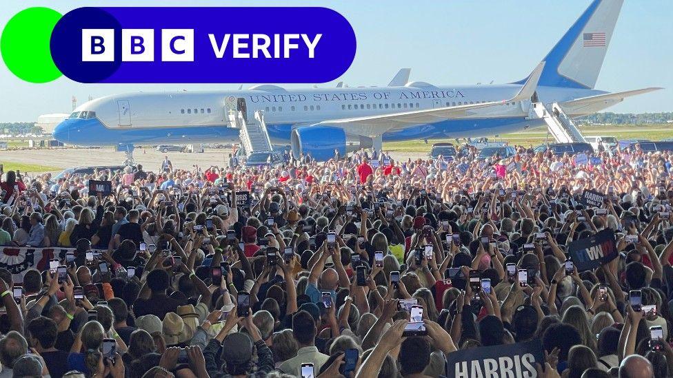 Crowd gathered at Harris rally in Detroit