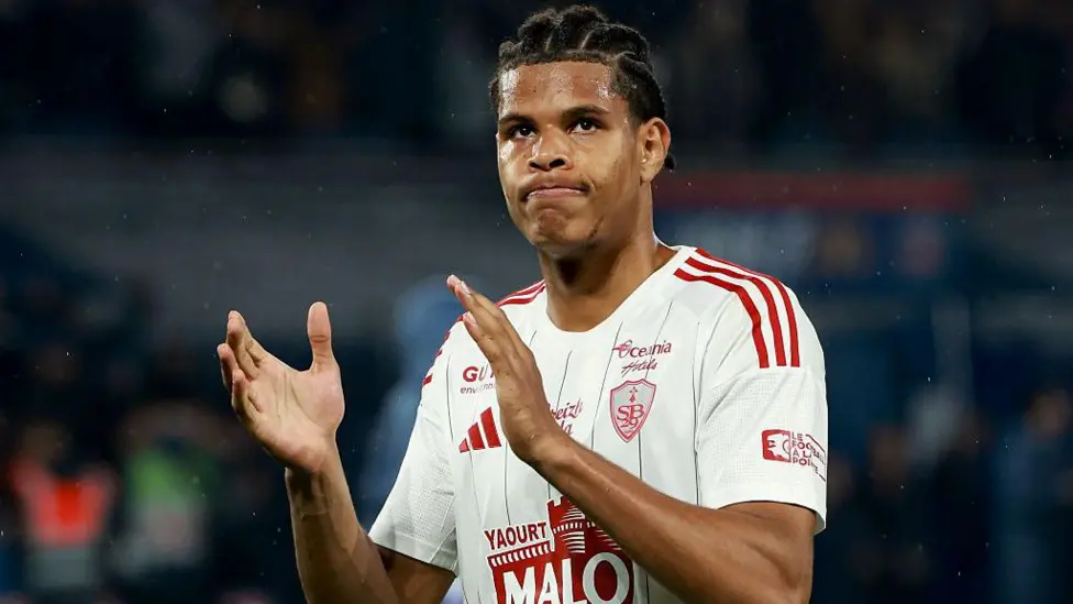 Palace want teenage Brest defender Le Guen
