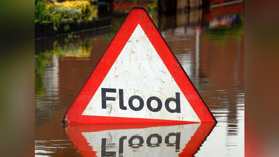 Flood sign 