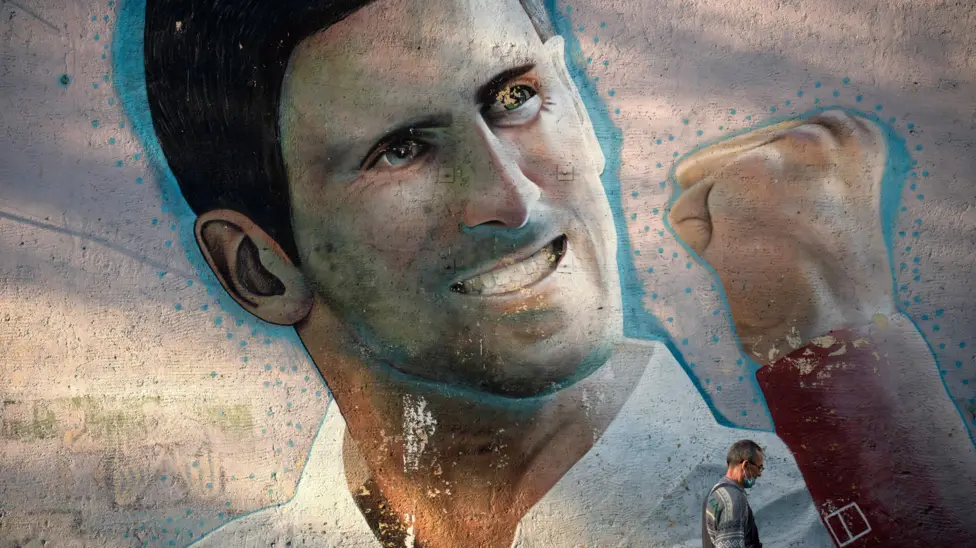 Bombas, colas para comer y sueños de ser tenista profesional