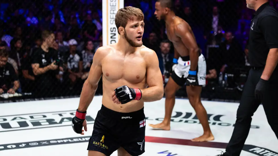 Los hermanos de Daguestán brillan en MMA y en el Manchester United