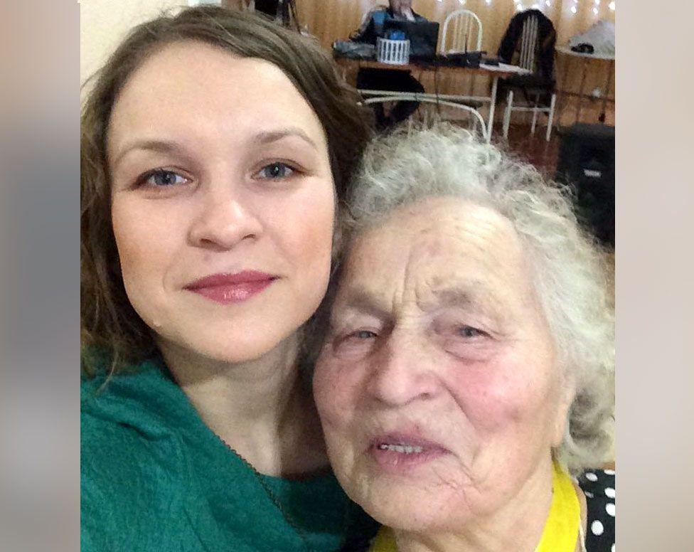 Anna Pekareva (L) and her grandmother Yulia Byuskikh (R)