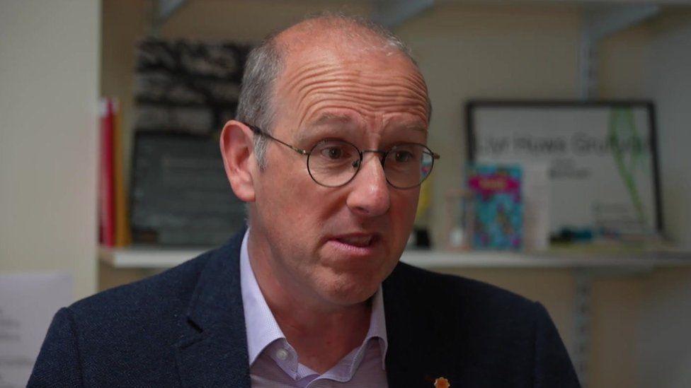 Llyr Gruffydd