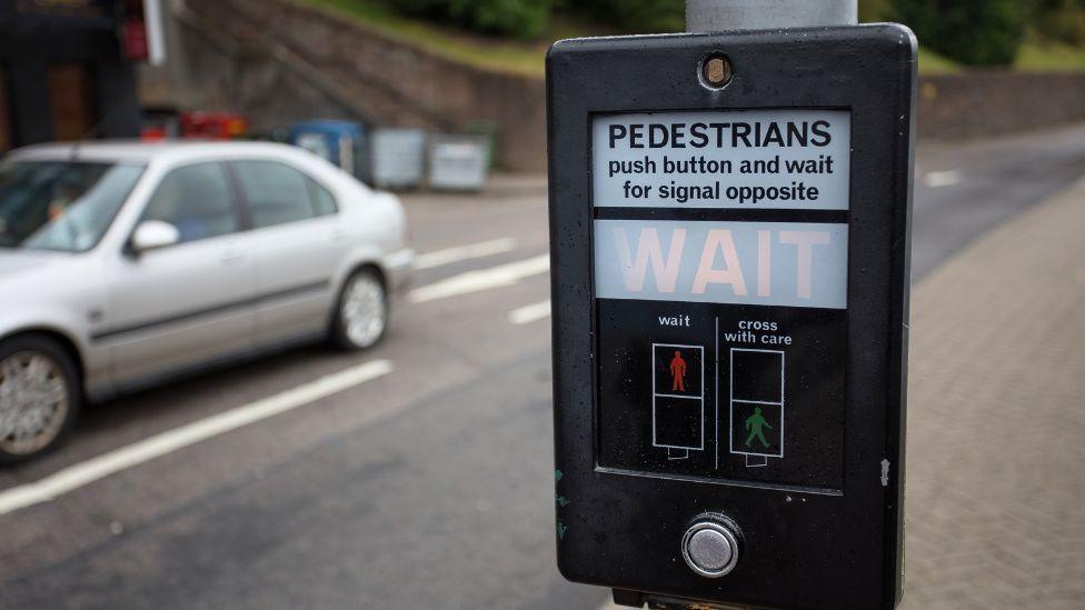 Pedestrian crossing 