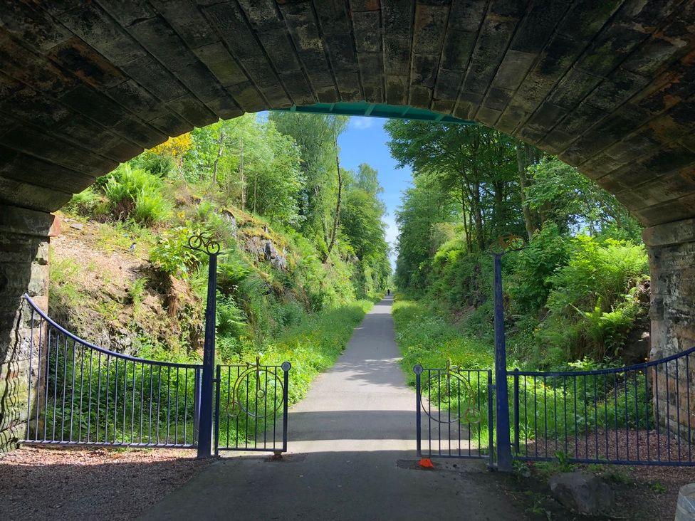 cycle path at Kilmalcolm