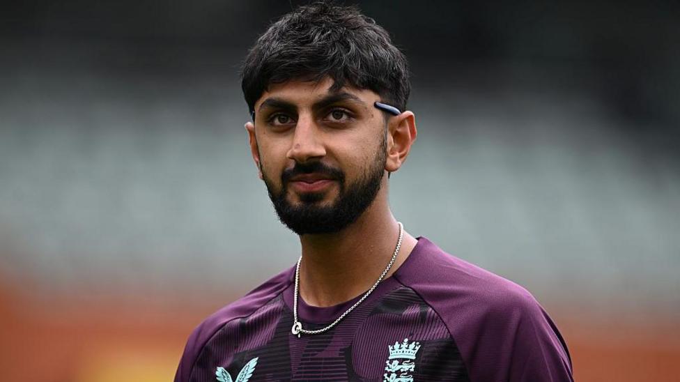 England overlook Bashir for crucial Ashes Test