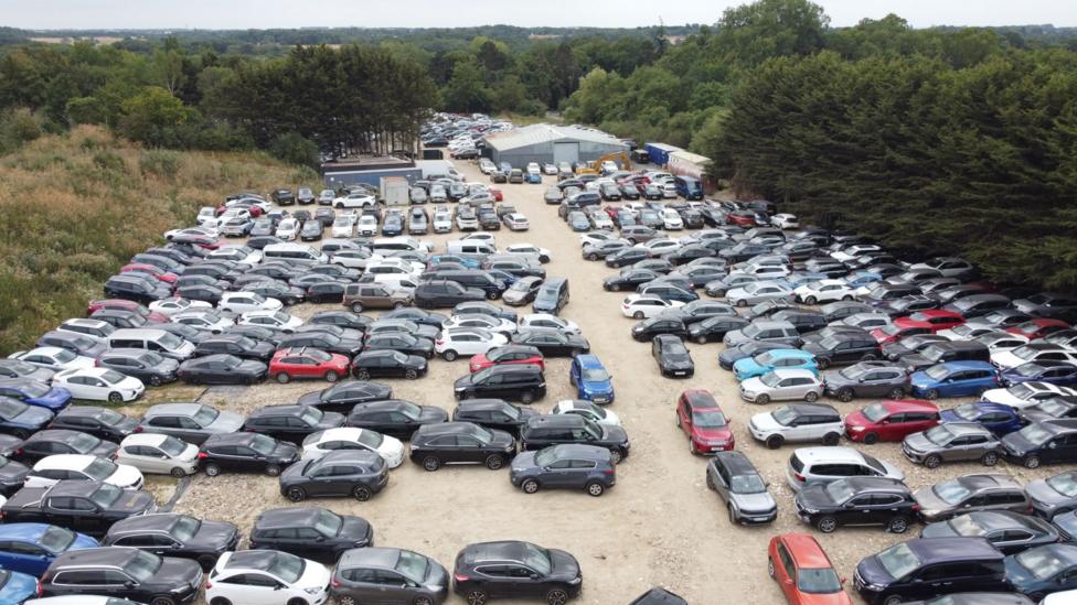 Unauthorised airport car park grows despite stop notice