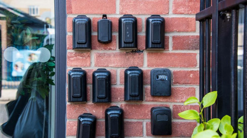 Airbnb data identifies illegal social home sublets