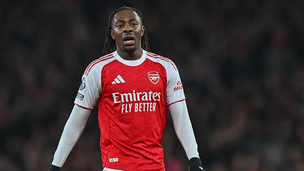 ¿Por qué Eze, valorado en 67 millones de libras, ha estado luchando por minutos en el Arsenal?