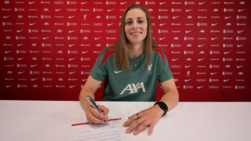 Liverpool sign 25-year-old Germany goalkeeper Rafaela Borggrafe from SC Freiburg on a free contract