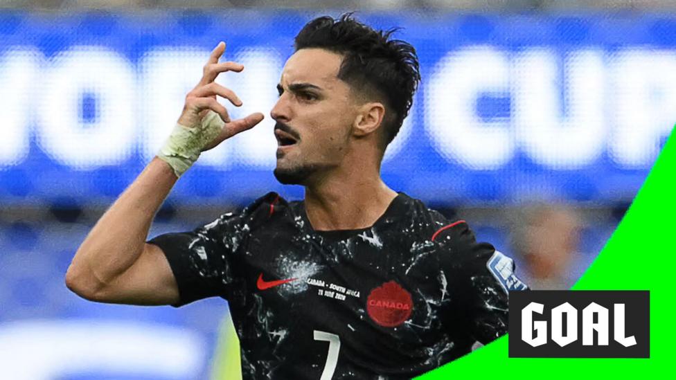 Eustaquio's Last-Gasp Strike Sends Canada Into the Last 16