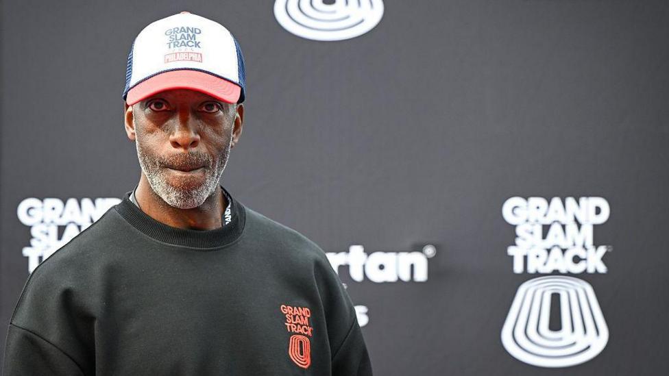 Váratlan fordulat: a BBC nélkülözheti a legendás Michael Johnsont