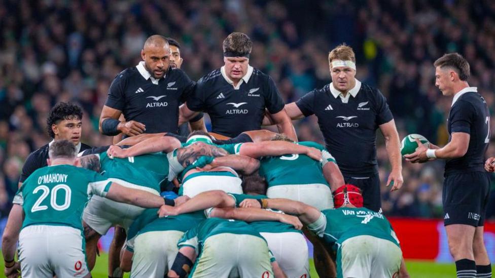 World Rugby: New laws to be trialled worldwide - BBC Sport