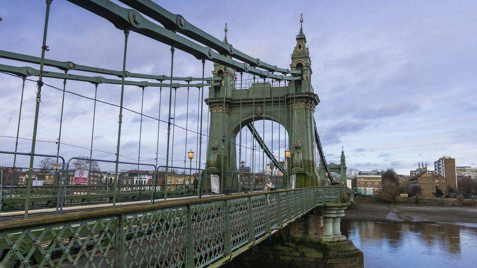 Hammersmith Bridge