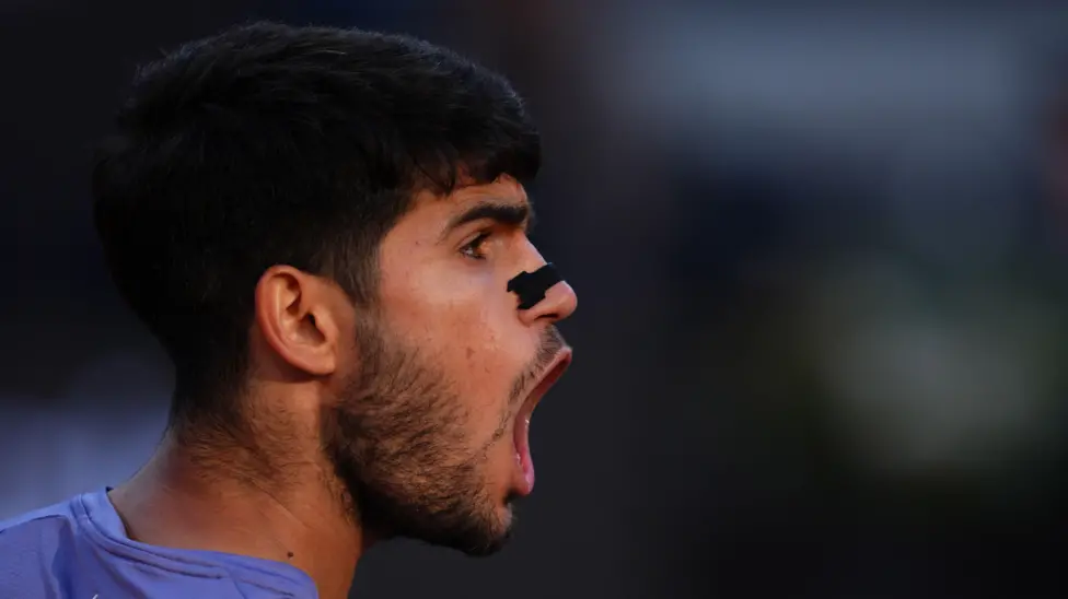 Alcaraz ends Sinner's streak to win Italian Open