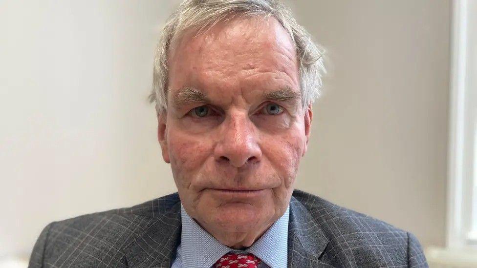 Head and shoulders shot of Martin Hill