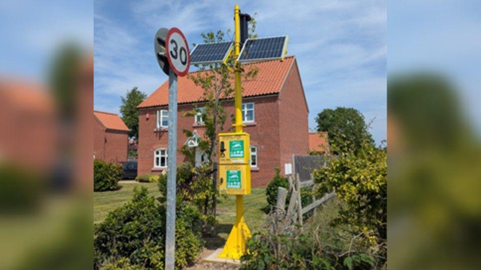 Defibrillator powered by solar and wind power in East Markham