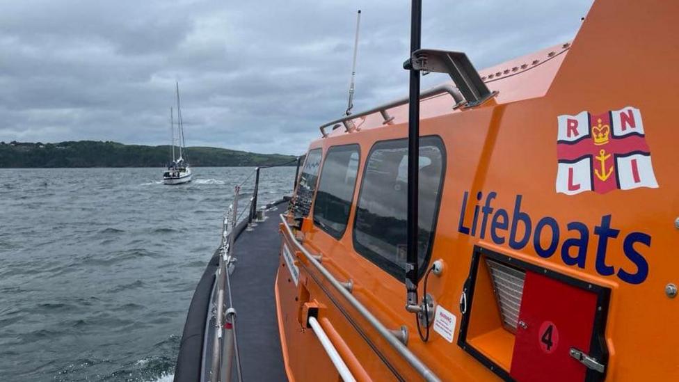 Ilfracombe Lifeboats Called Out To Rescue Yachts And Their Crews BBC News ilfracombe-lifeboats-called-out-to-rescue-yachts-and-their-crews-bbc-news