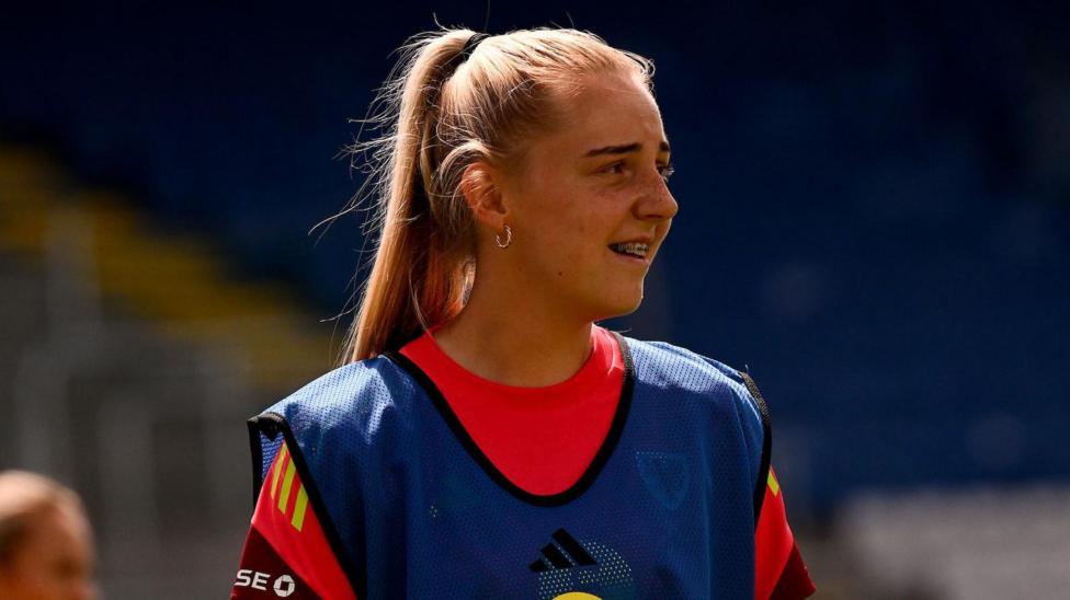Wales Recalls Teen Defender Mayzee Davies Following ACL Tear as Goalkeeper Olivia Clark Misses Out
