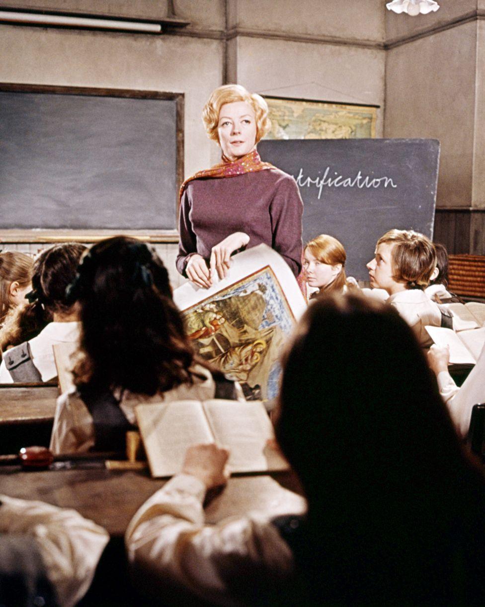 English actress Maggie Smith as Jean Brodie in a classroom scene from 'The Prime Of Miss Jean Brodie', directed by Ronald Neame, 1969. 