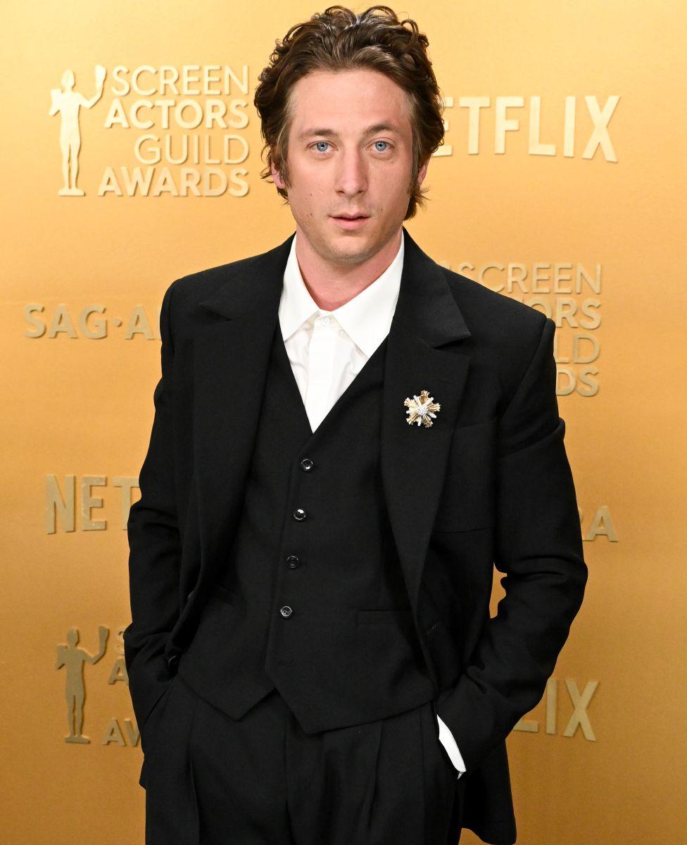 Jeremy Allen White at the 31st Screen Actors Guild Awards in Shrine Auditorium and Expo Hall in Los Angeles, CA, Sunday, Feb. 23, 2025