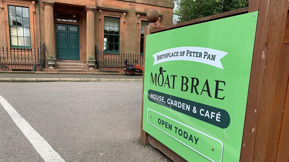 Moat Brae sign