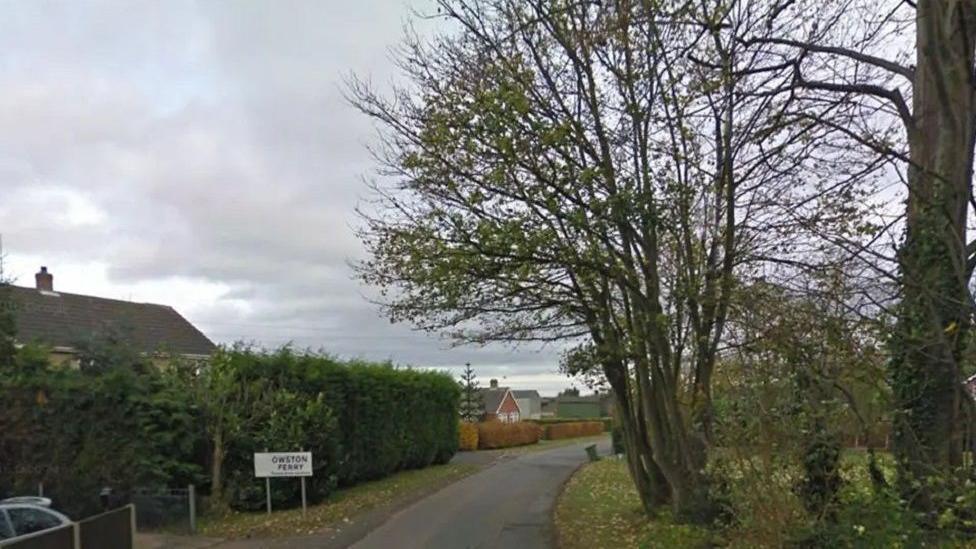 Google image of East Lound Road in Owston Ferry