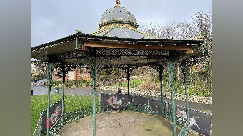 Roker bandstand