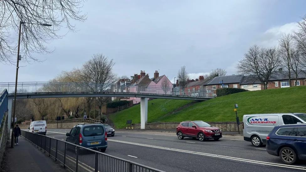 Leazes footbridge