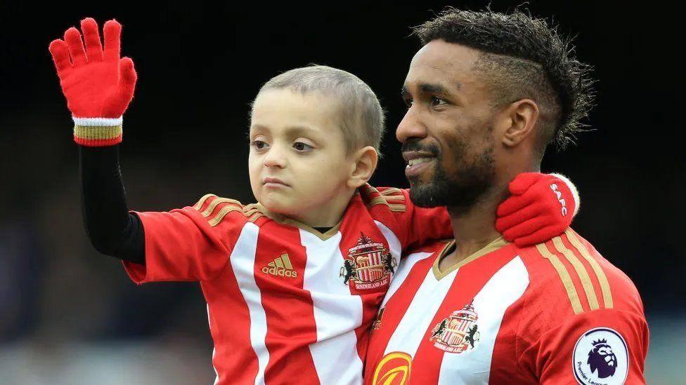 Bradley Lowery a Jermain Defoe