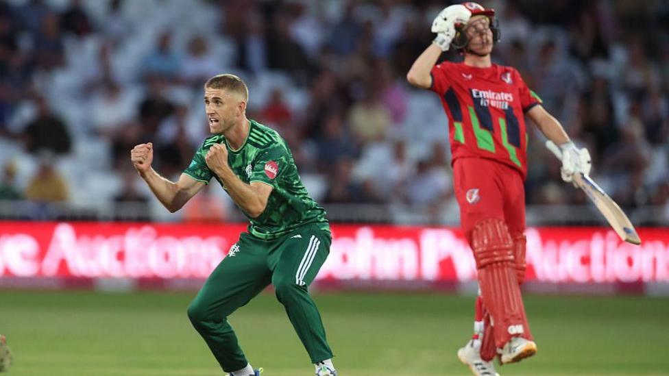 Stone's Final-Over Heroics Keep Notts Top of T20 Blast North