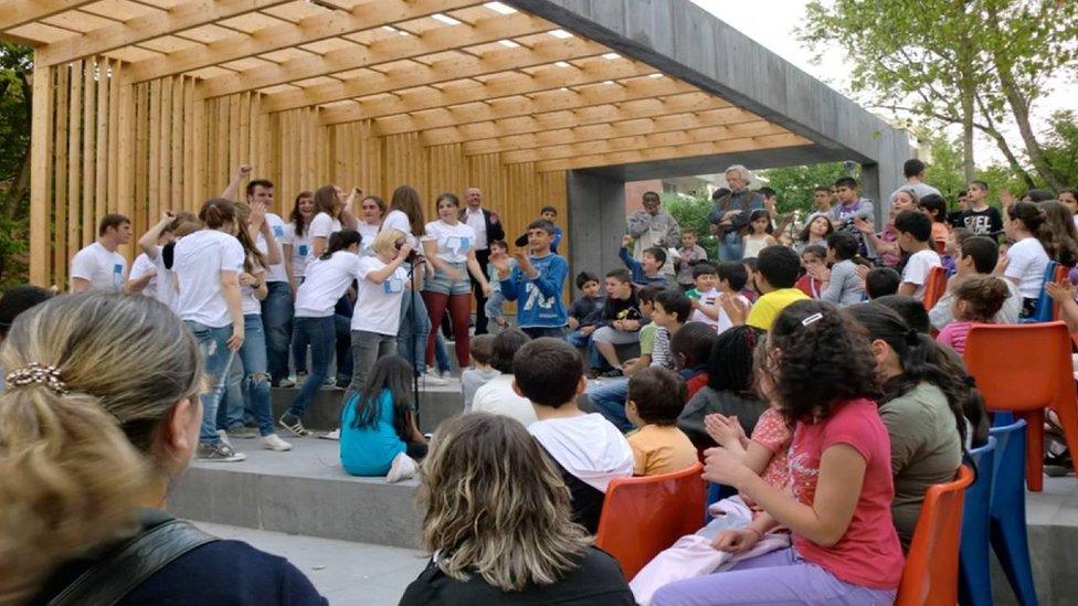 Gwaith Apolonija Šušteršič o Slofenia Gwobr Artes Mundi 5 (2012)