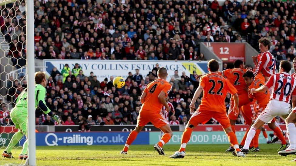 Peter Crouch of Stoke scores their second goal