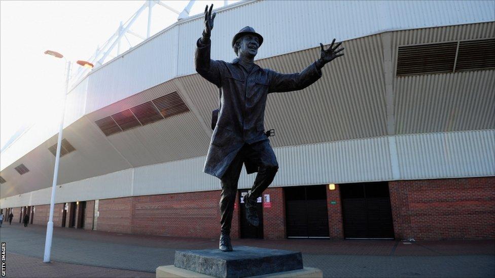 The statue of Bob Stokoe, the manager who took Sunderland to FA Cup victory in 1973, looks on before the FA Cup sixth-round replay between Sunderland and Everton at the Stadium of Light