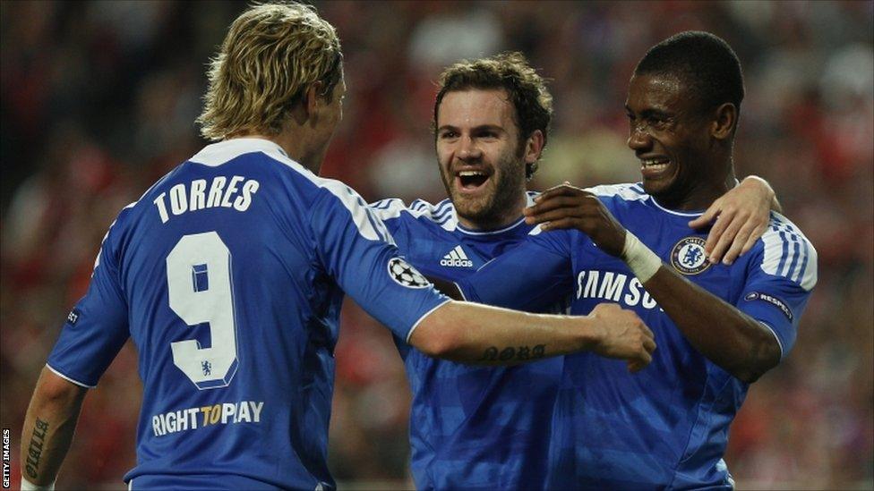 Chelsea forward Salomon Kalou (right) celebrates his goal with his team-mates Fernando Torres (left) and Juan Mata (centre)