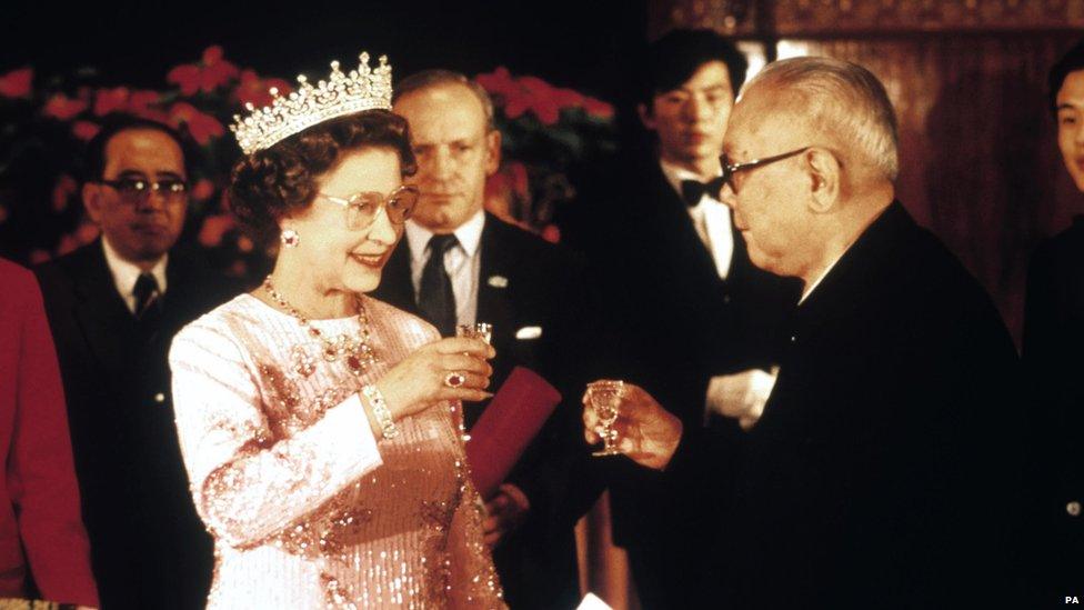 File photo dated 13/10/1986 of Queen Elizabeth II and President Li Xiannian drinking a toast at a banquet in Beijing. The Queen was the first British Monarch to ever visit mainland China. PRESS ASSOCIATION Photo. Issue date: Sunday May 20, 2012. See PA story ROYAL Jubilee 1980s. Photo credit should read: Ron Bell/PA Wire