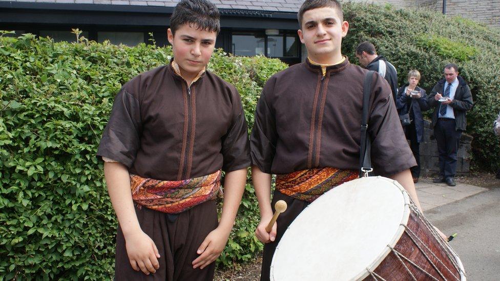 Cystadleuwyr yn Eisteddfod Llangollen