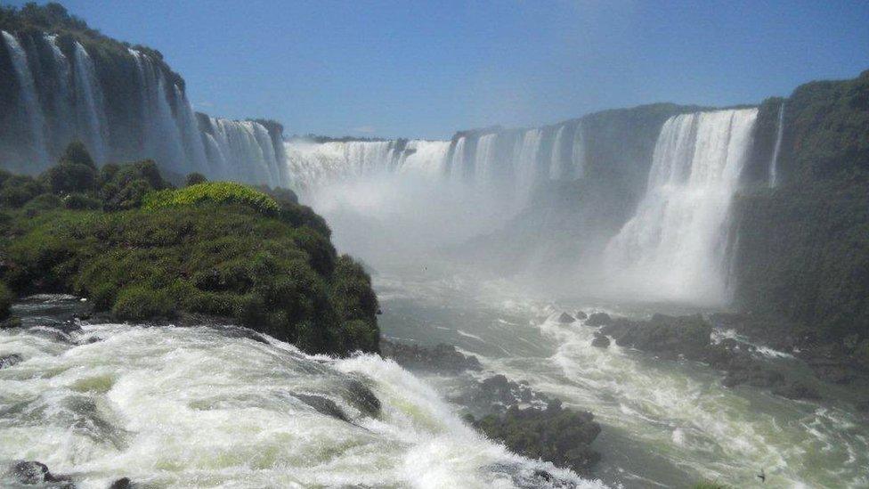 Iguazo Falls