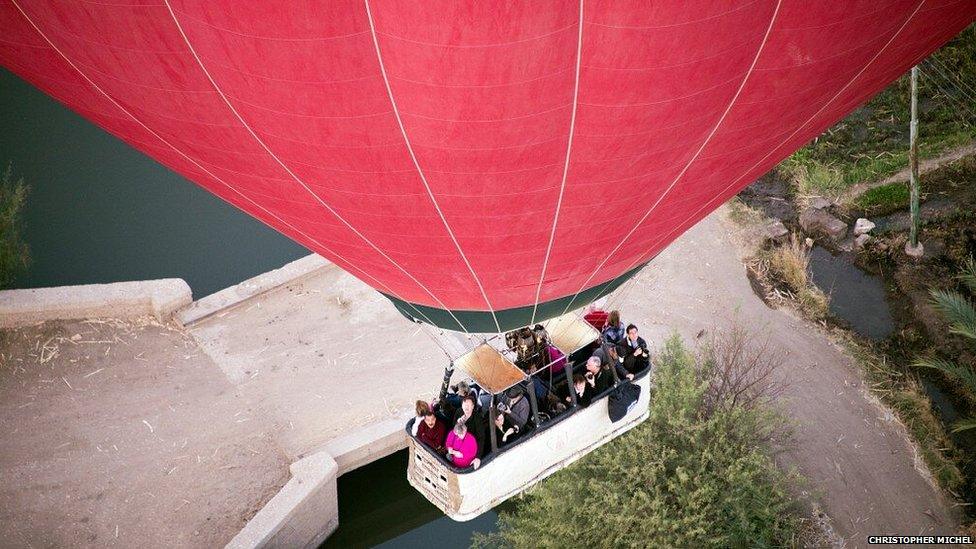 Passengers on a balloon flight near Luxor (26/02/13)